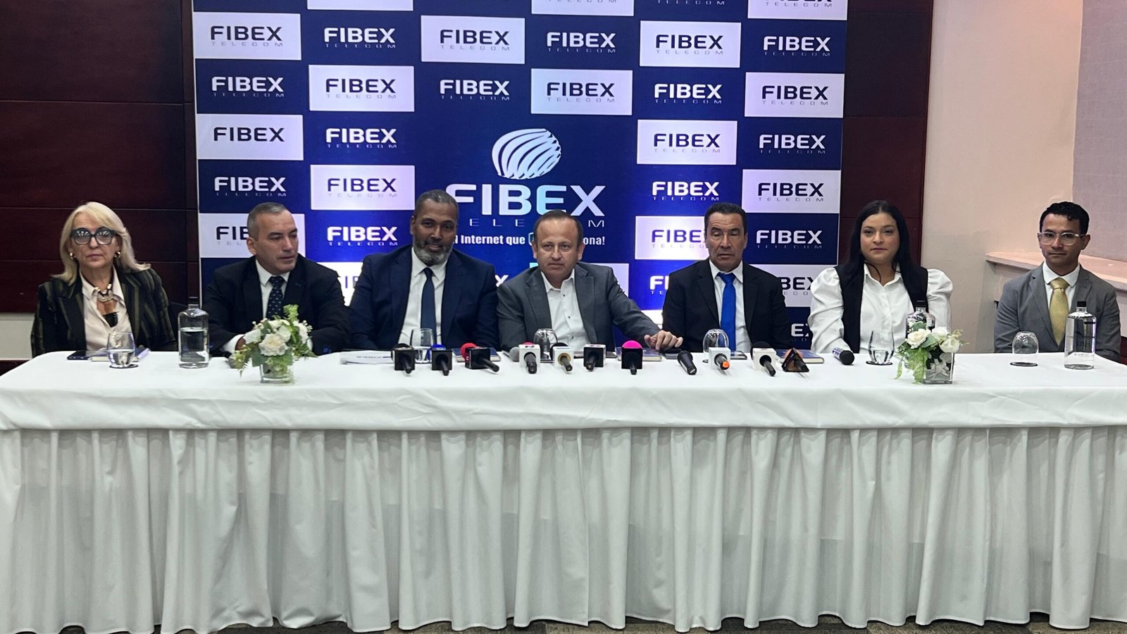 Fibex Telecom realiza cóctel de lanzamiento en República Dominicana