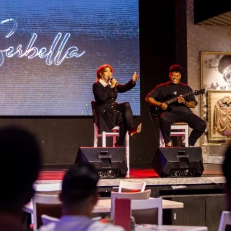 Serbella presenta con gran éxito sus nuevas bachatas románticas “Más” y “Sola” en Hard Rock Café Santo Domingo