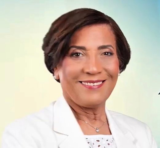 La Alcaldesa Amparo Custodio Anuncia la Inauguración del Parque Mágico de la Navidad 2025