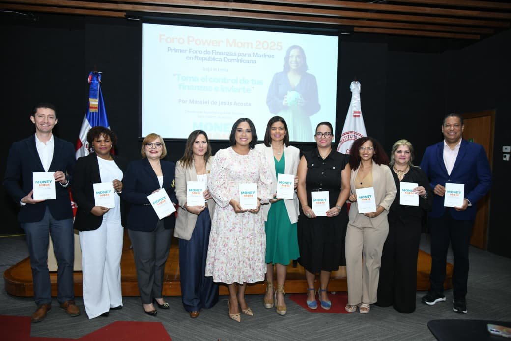 Foro Power Mom 2025 promueve la planificación, el ahorro y la inversión como claves del bienestar familiar
