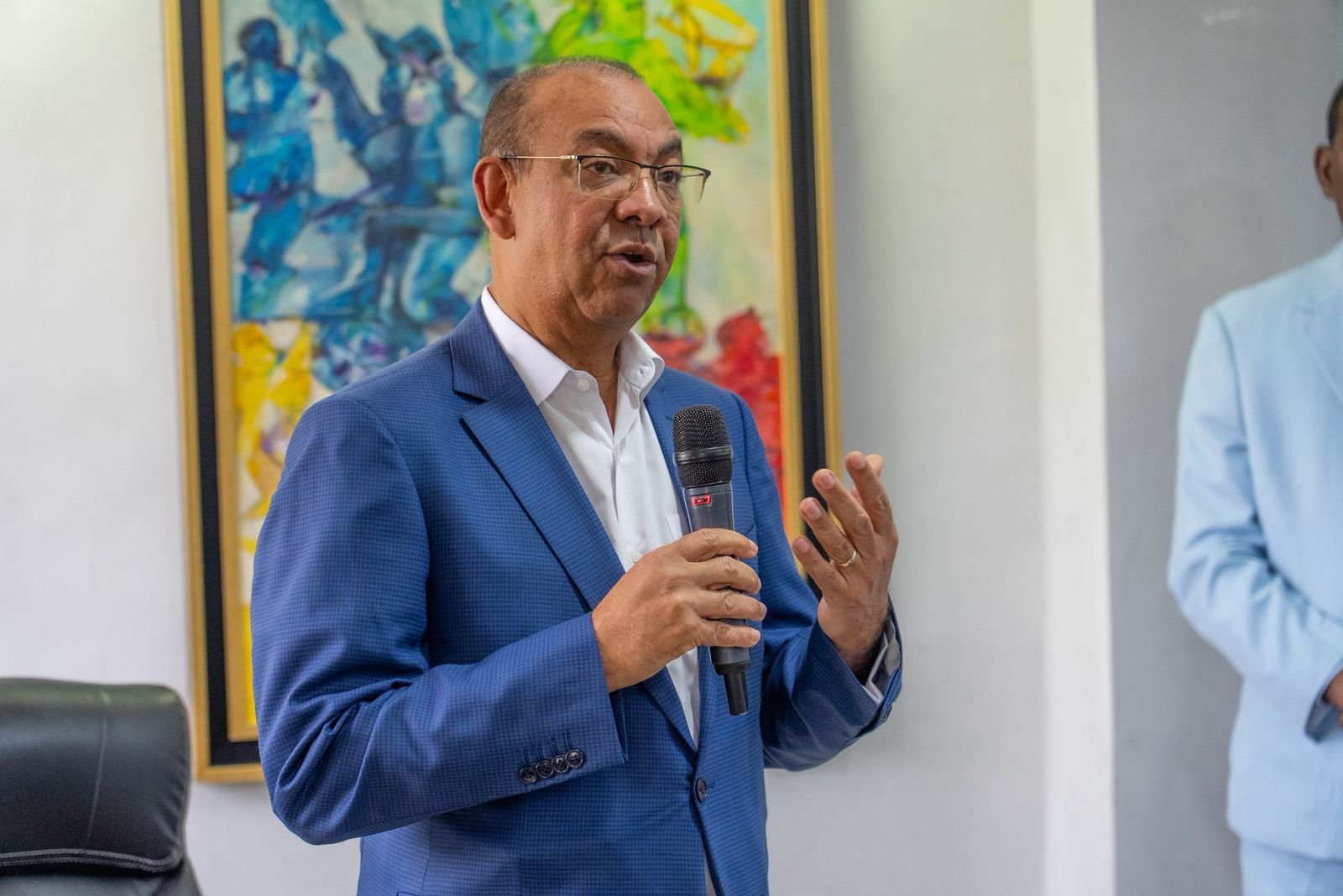 Deligne resalta gobierno Abinader encara ruido con transparencia, hechos y rendición de cuentas