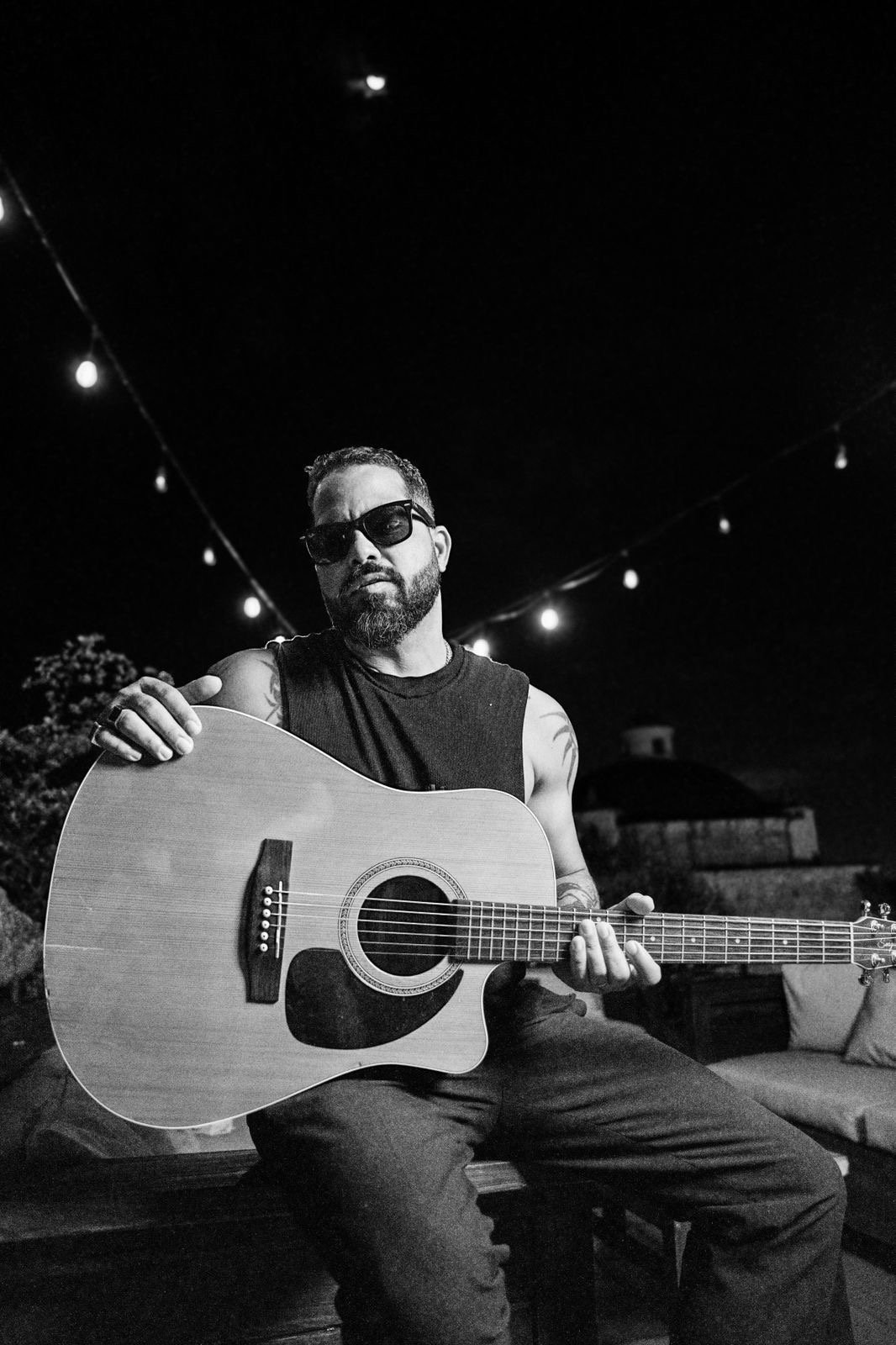 Pablo Cavallo arde con “La llama”, su nuevo sencillo