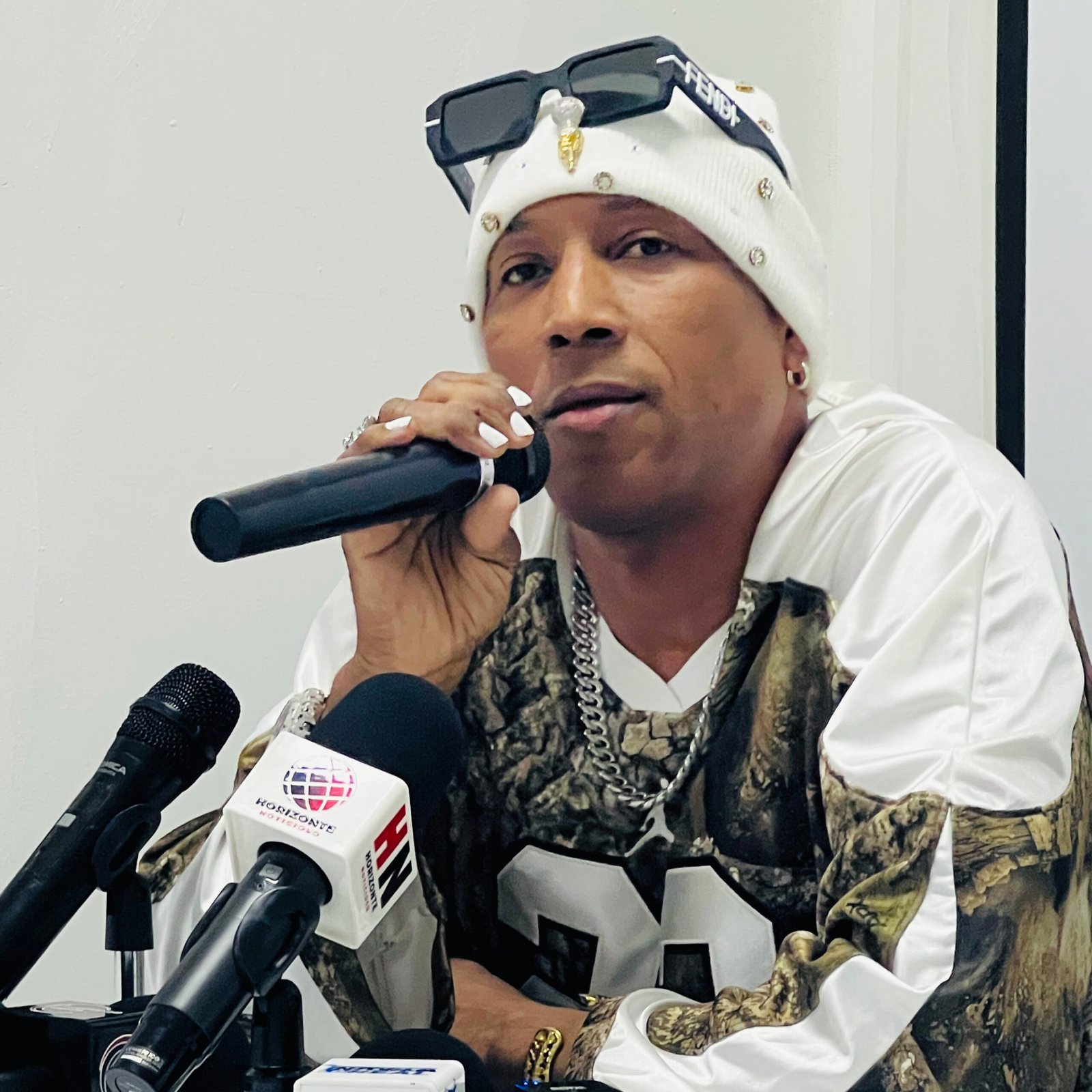 Robert La Ráfaga y Rochy RD se unen en explosivo tema musical