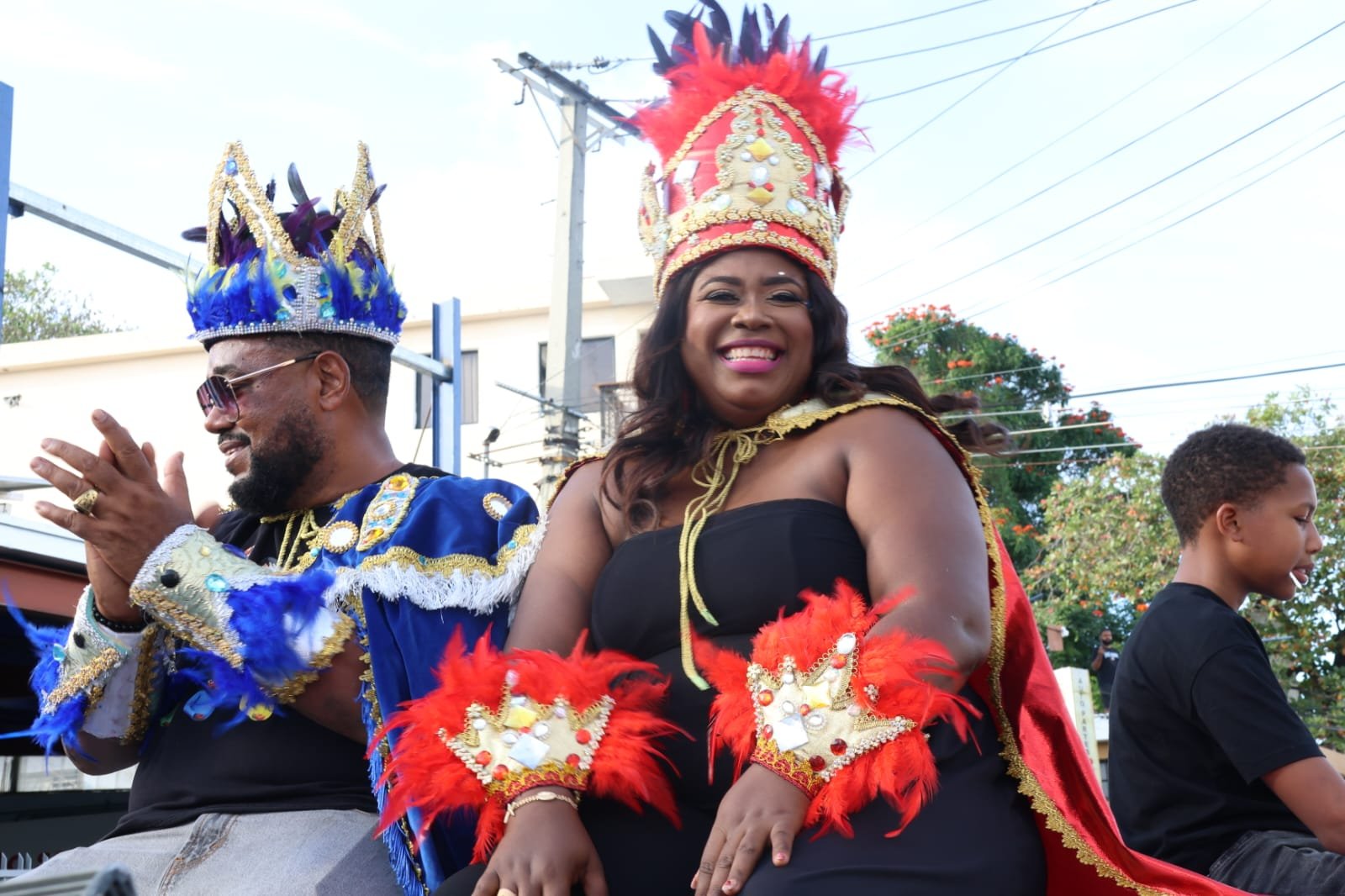 ¡Explosión de color, tradición y cultura! Carnaval de Herrera celebra por todo lo alto su entrega número 43
