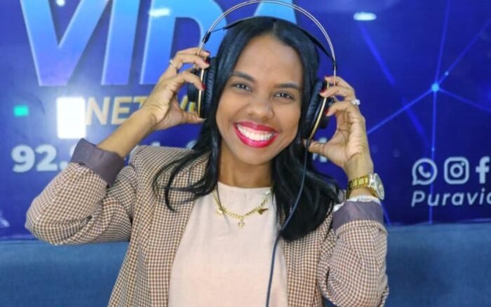 Mirla Hernández se integra a “La Voz de los Latidos” aportando frescura y dinamismo a su nueva temporada