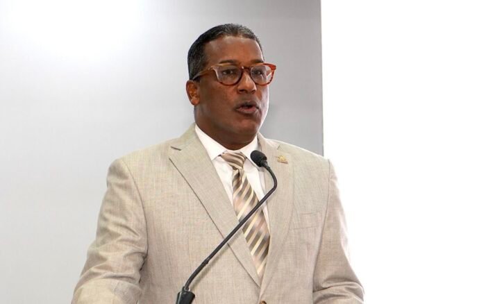 Agustín Burgos destaca carretera Tavera-Jarabacoa como símbolo de desarrollo y belleza natural”