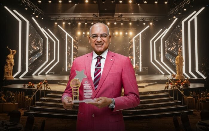 Periodista Tyrone Dotel recibe reconocimiento por su trayectoria, en segunda edición “Día Internacional de la Salsa RD”