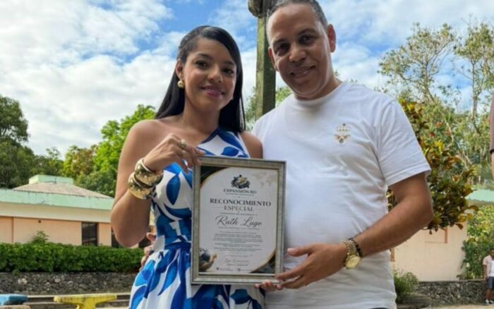 Expansión RD reconoce la trayectoria de la empresaria Ruth Lugo CEO de Mabel pacas, en emotivo encuentro realizado en el Parque Mirador Norte