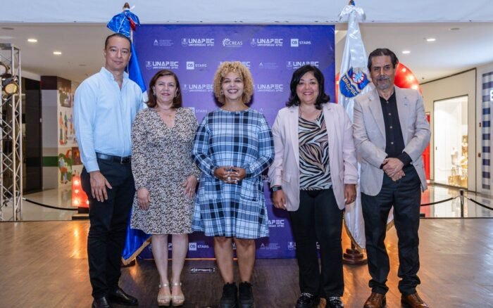 Grafía de Luz 2026: UNAPEC convierte la música en imágenes y celebra 24 años de creatividad visual