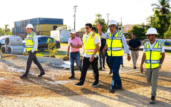 CAASD avanza trabajos en la avenida San Vicente de Paúl