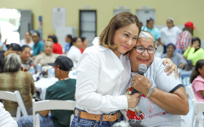 Supérate fortalece protección social en las provincias Duarte y Hermanas Mirabal con apoyo a más de 69 mil familias
