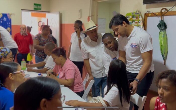 Raymond Rodríguez y Fundación GBC impactan a más de 500 personas con gran operativo médico y social en Los Ríos